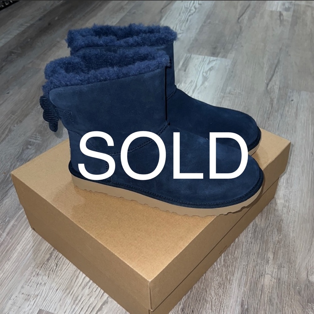 New womens ugg boots with original box included